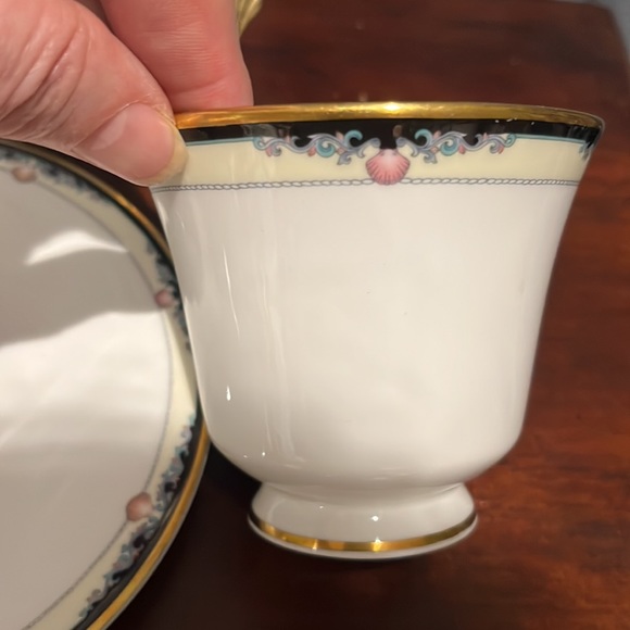 ROYAL DOULTON Rhodes Cup & Saucer Set, Fine Bone China England Discontinued! - Picture 10 of 11